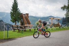 Kinderspielplatz-am-Bauernhof
